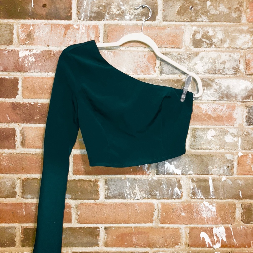 One Sleeved blouse by Fashion Nova